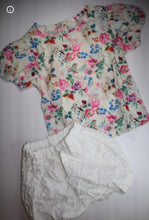 Load image into Gallery viewer, Floral Print Top