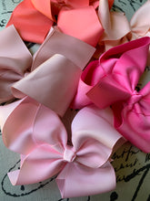 Load image into Gallery viewer, Hair Bows - 6inch Large