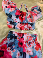 Load image into Gallery viewer, Floral Crop 2pc Short Set