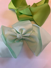 Load image into Gallery viewer, Hair Bows - 6inch Large