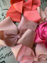 Load image into Gallery viewer, Hair Bows - 6inch Large